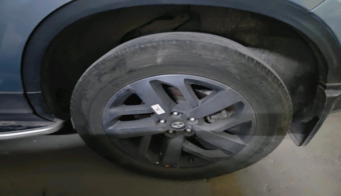 2022 Tata Safari XZA PLUS 6 S DARK EDITION, Diesel, Automatic, 34,731 km, tyre