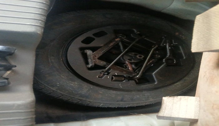 2012 Hyundai i10 SPORTZ 1.2, Petrol, Manual, 84,964 km, tyre