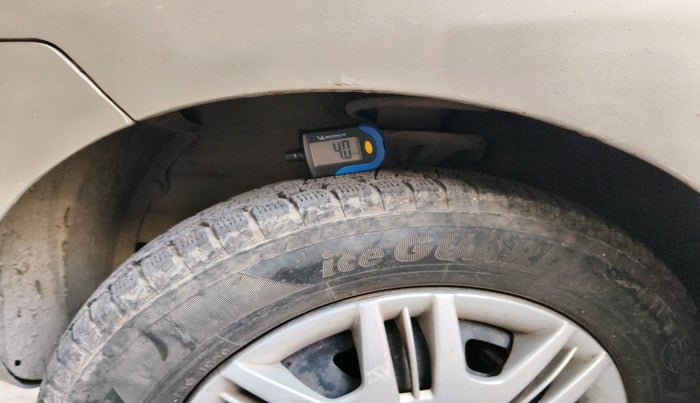 2011 Hyundai Santro Xing GLS, Petrol, Manual, 8,22,774 km, tyre