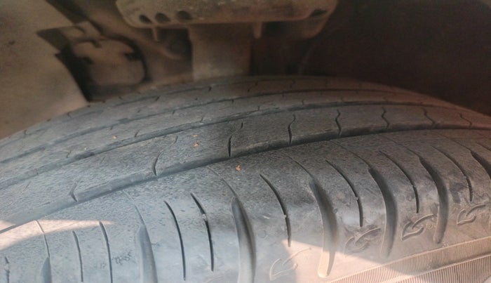 2024 Hyundai VENUE S (O) 1.0 Turbo Petrol DCT, Petrol, Automatic, 35,772 km, tyre