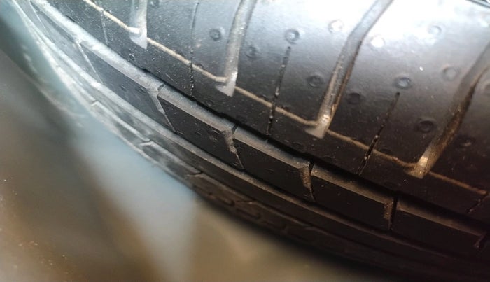 2024 Hyundai VENUE S (O) 1.0 Turbo Petrol DCT, Petrol, Automatic, 35,772 km, tyre