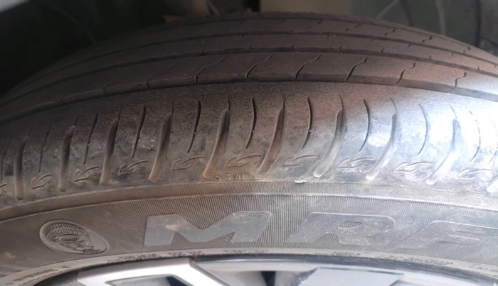 2024 Hyundai VENUE S (O) 1.0 Turbo Petrol DCT, Petrol, Automatic, 35,772 km, tyre