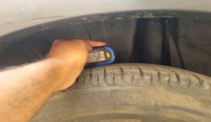 2021 Maruti XL6 ALPHA MT, Petrol, Manual, 9,203 km, tyre