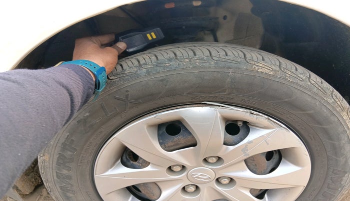 2017 Hyundai Elite i20 SPORTZ 1.2, Petrol, Manual, 1,29,062 km, tyre