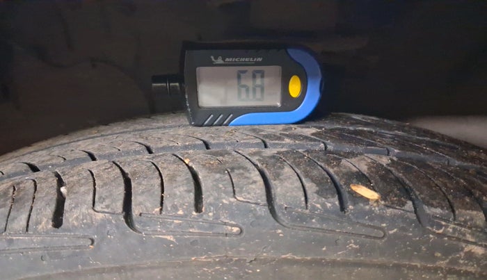 2017 Toyota Etios GD, Diesel, Manual, 1,27,985 km, tyre