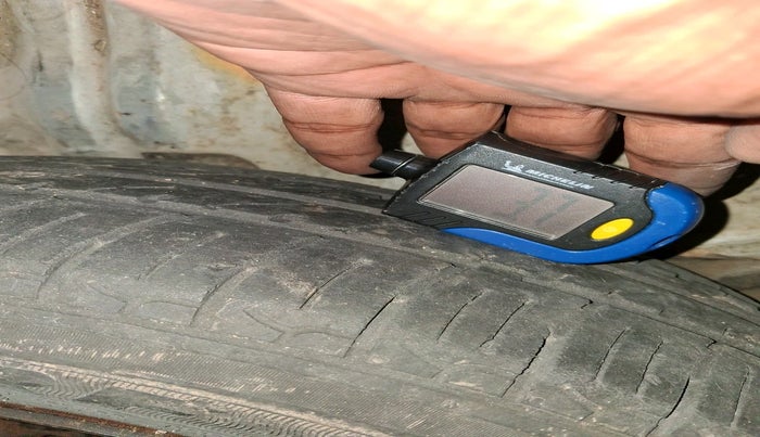 2017 Toyota Etios GD, Diesel, Manual, 1,27,985 km, tyre