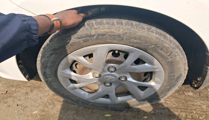 2018 Hyundai Grand i10 MAGNA U2 1.2 CRDI, Diesel, Manual, 1,79,003 km, tyre