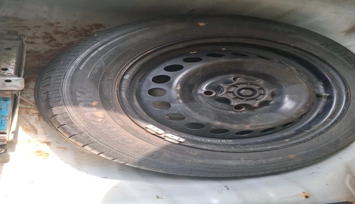 2018 Hyundai Grand i10 MAGNA U2 1.2 CRDI, Diesel, Manual, 1,79,003 km, tyre