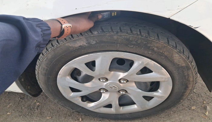 2018 Hyundai Grand i10 MAGNA U2 1.2 CRDI, Diesel, Manual, 1,79,003 km, tyre