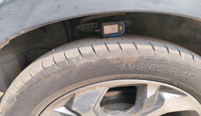 2016 Honda BR-V 1.5L I- DTEC V, Diesel, Manual, 1,57,059 km, tyre