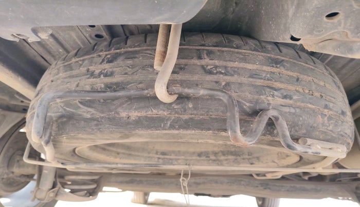 2016 Honda BR-V 1.5L I- DTEC V, Diesel, Manual, 1,57,059 km, tyre