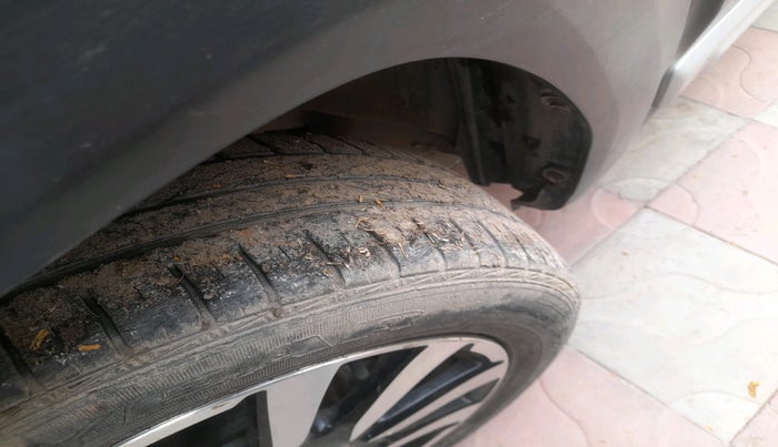 2014 Toyota Etios CROSS 1.2 G, Petrol, Manual, 44,519 km, tyre