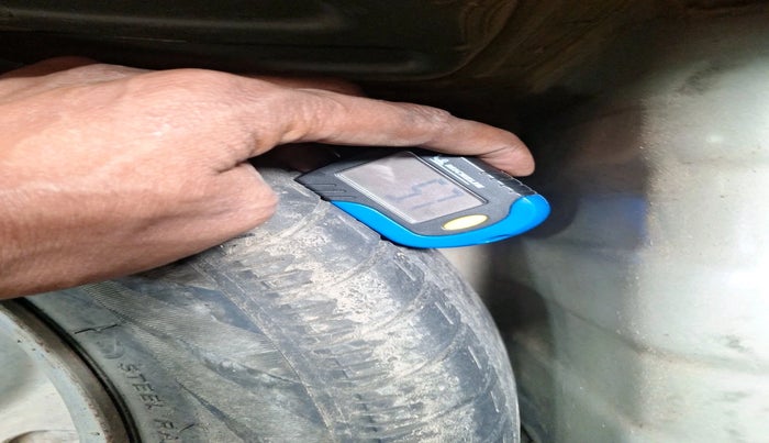 2012 Chevrolet Beat LT PETROL, Petrol, Manual, 1,25,023 km, tyre