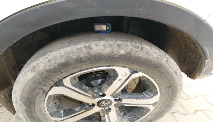 2021 Tata NEXON XZA PLUS SUNROOF DIESEL, Diesel, Automatic, 80,100 km, tyre