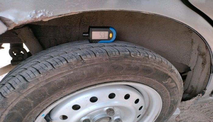 2013 Maruti Wagon R 1.0 LX, Petrol, Manual, 1,89,315 km, tyre