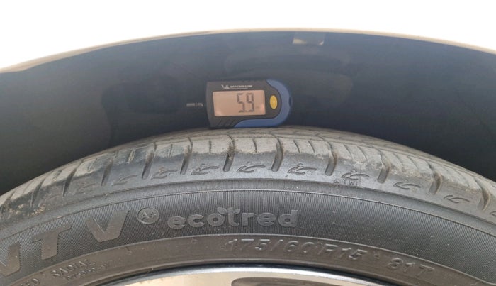 2022 Hyundai AURA SX 1.2, Petrol, Manual, 6,077 km, tyre