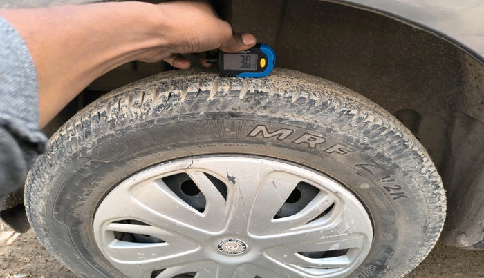 2013 Maruti Swift VXI, Petrol, Manual, 1,12,552 km, tyre