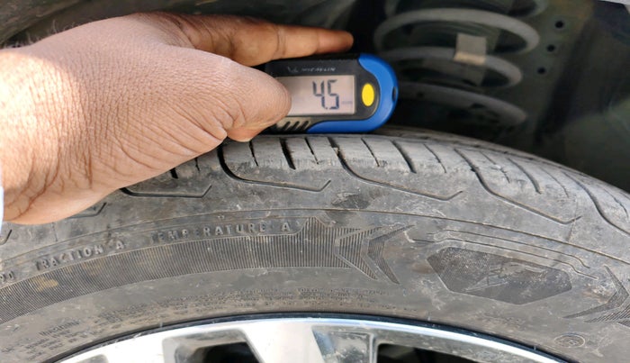 2024 Toyota Urban Cruiser Taisor V 1.0 Petrol AT, Petrol, Automatic, 25,255 km, tyre