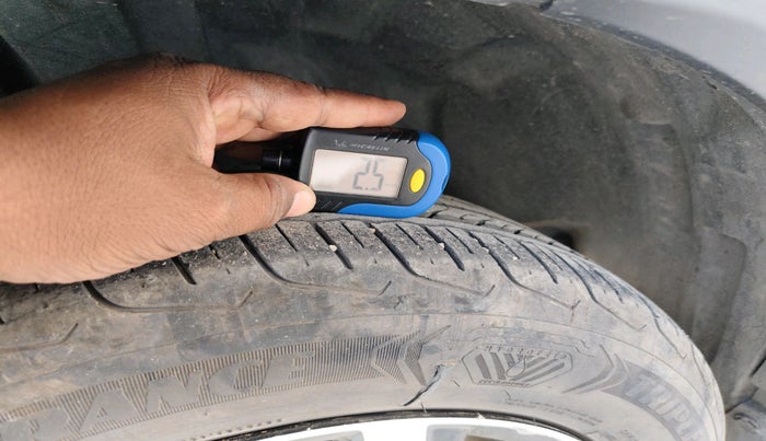 2024 Toyota Urban Cruiser Taisor V 1.0 Petrol AT, Petrol, Automatic, 25,255 km, tyre