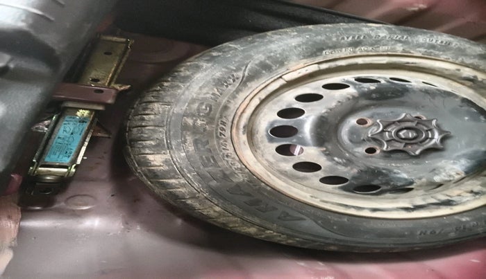 2016 Hyundai Grand i10 MAGNA AT 1.2 KAPPA VTVT, Petrol, Automatic, 89,330 km, tyre