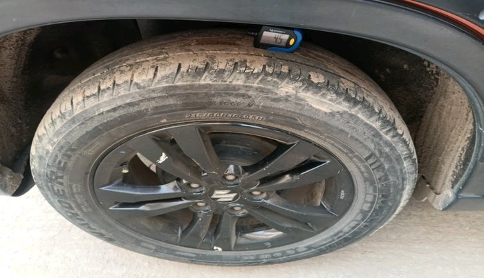 2019 Maruti Vitara Brezza ZDI, Diesel, Manual, 86,434 km, tyre