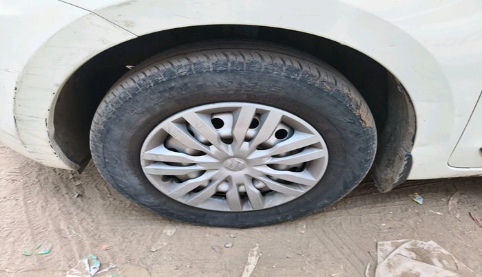 2021 Maruti Swift LXI, Petrol, Manual, 43,407 km, tyre