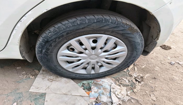 2021 Maruti Swift LXI, Petrol, Manual, 43,407 km, tyre