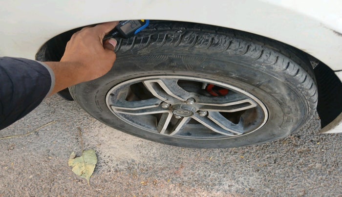 2012 Hyundai i20 MAGNA (O) 1.2, Petrol, Manual, 31,593 km, tyre