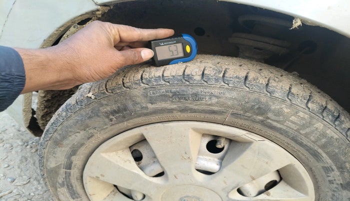 2014 Maruti Wagon R 1.0 LXI, Petrol, Manual, 67,321 km, tyre