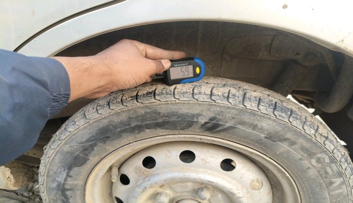 2014 Maruti Wagon R 1.0 LXI, Petrol, Manual, 67,321 km, tyre