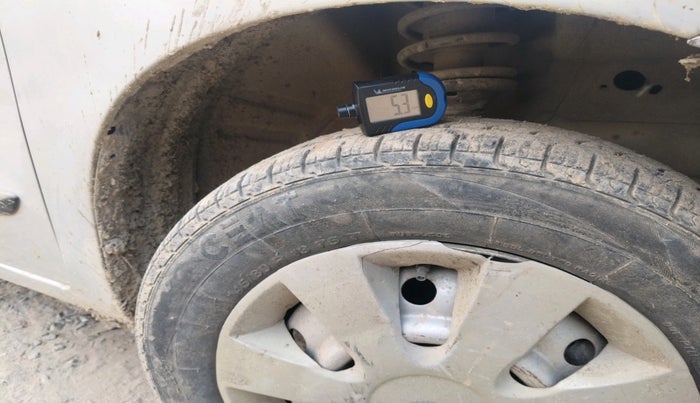 2014 Maruti Wagon R 1.0 LXI, Petrol, Manual, 67,321 km, tyre