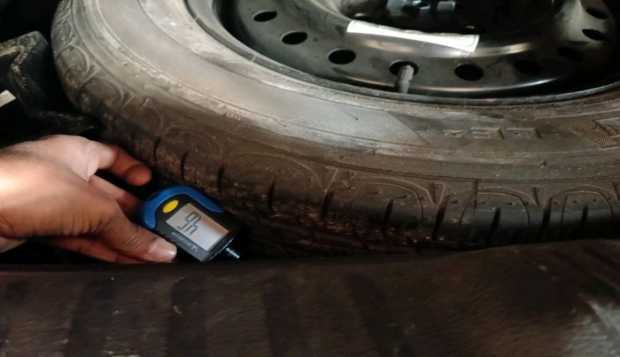 2020 Jeep Compass LONGITUDE PLUS 1.4 PETROL AT, Petrol, Automatic, 73,902 km, tyre