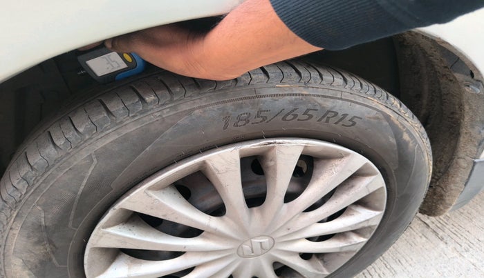 2014 Maruti Ciaz VDI +, Diesel, Manual, 1,42,000 km, tyre