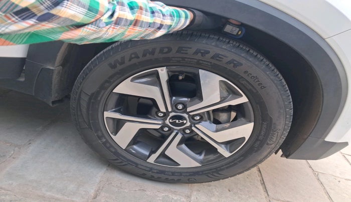 2023 KIA SONET HTX 1.0 DCT, Petrol, Automatic, 19,013 km, tyre