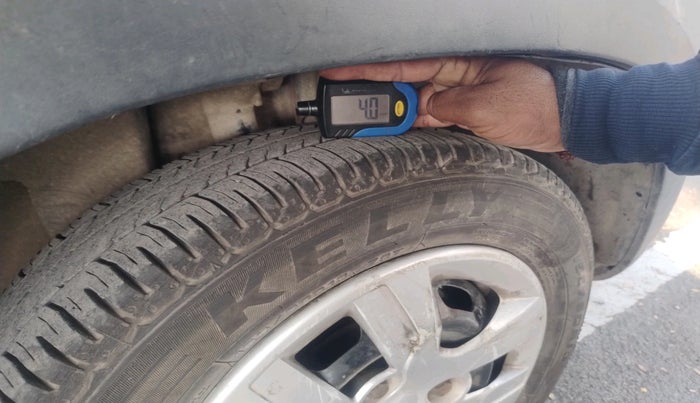 2016 Renault Kwid RXL, Petrol, Manual, 79,192 km, tyre