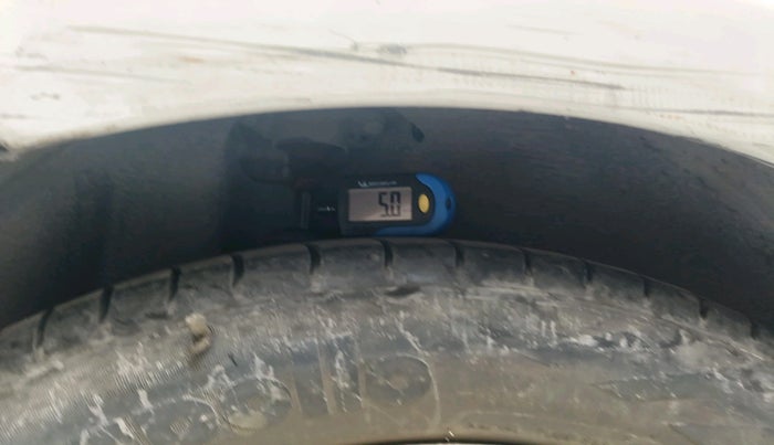 2012 Volkswagen Polo TRENDLINE 1.2L PETROL, Petrol, Manual, 1,13,525 km, tyre