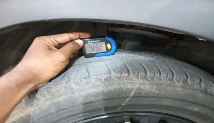 2021 Maruti XL6 ZETA MT, Petrol, Manual, 32,158 km, tyre