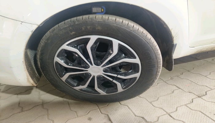 2011 Hyundai i20 SPORTZ 1.2, Petrol, Manual, 78,953 km, tyre