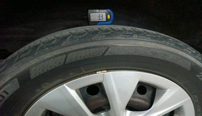 2018 Toyota Corolla Altis J DIESEL, Diesel, Manual, 53,218 km, tyre