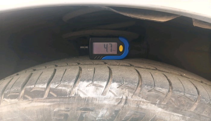 2015 Toyota Corolla Altis G CVT PETROL, Petrol, Automatic, 90,684 km, tyre