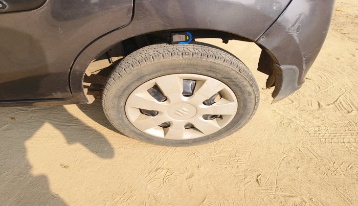 2015 Maruti Alto K10 VXI (O), Petrol, Manual, 48,808 km, tyre