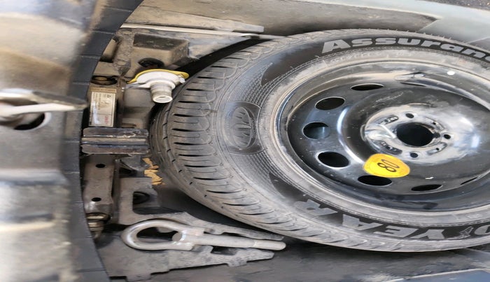 2018 Tata TIGOR XZ PLUS PETROL, Petrol, Manual, 1,25,518 km, tyre