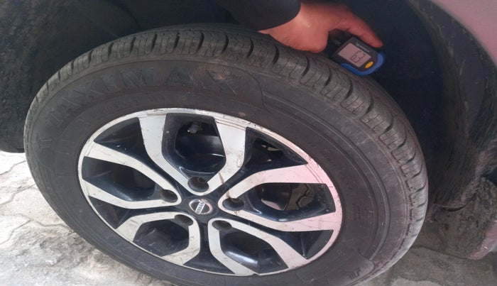 2014 Nissan Terrano XL (D), Diesel, Manual, 1,91,674 km, tyre