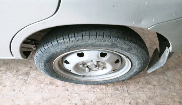 2011 Maruti Alto K10 LXI, Petrol, Manual, 80,898 km, tyre