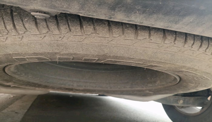 2017 Mahindra XUV500 W10 1.99, Diesel, Manual, 51,918 km, tyre