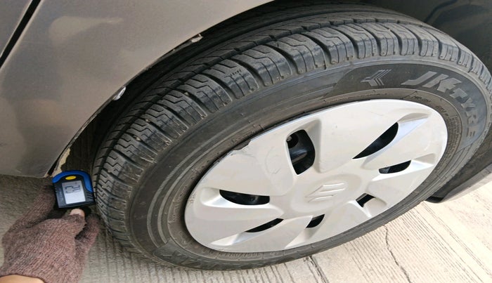 2017 Maruti Celerio ZXI AMT, Petrol, Automatic, 52,034 km, tyre