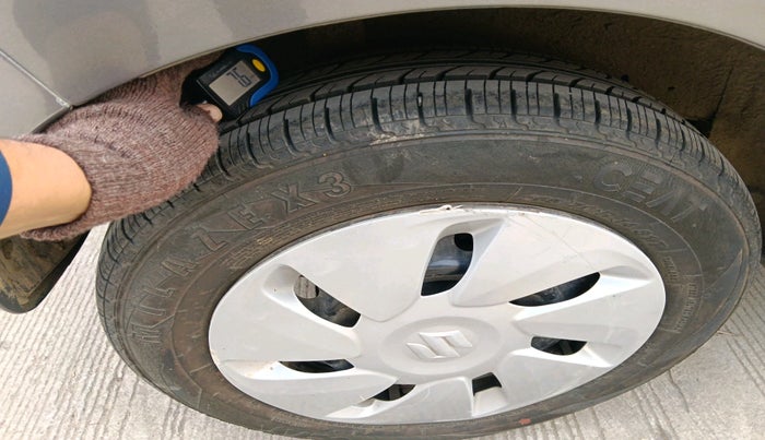 2017 Maruti Celerio ZXI AMT, Petrol, Automatic, 52,034 km, tyre