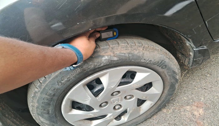 2015 Honda Amaze 1.5L I-DTEC S, Diesel, Manual, 1,02,538 km, tyre