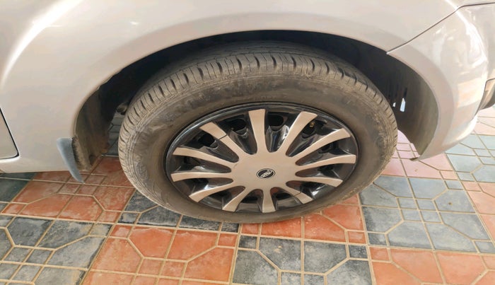 2013 Ford Figo ZXI 1.4 DIESEL, Diesel, Manual, 72,288 km, tyre