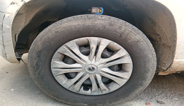 2016 Mahindra TUV300 T4 PLUS, Diesel, Manual, 1,08,519 km, tyre